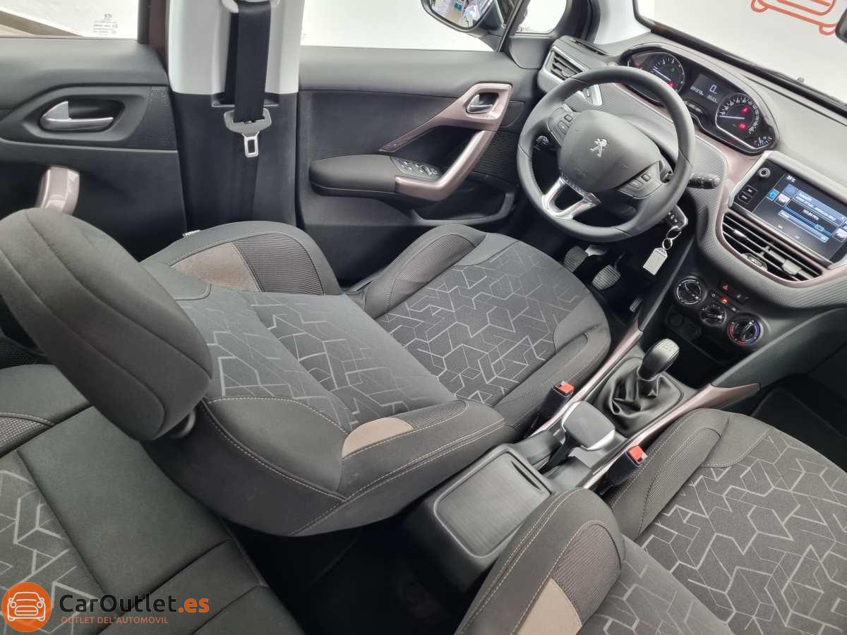 16 - Peugeot 2008 2015