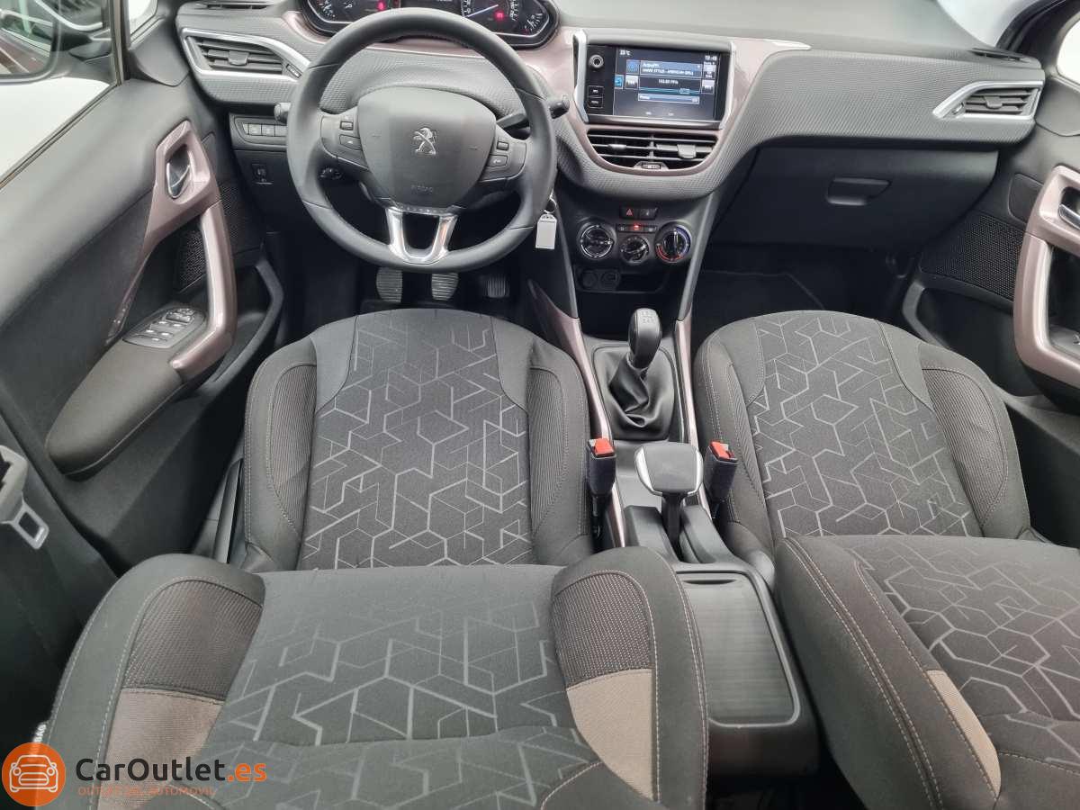 17 - Peugeot 2008 2015