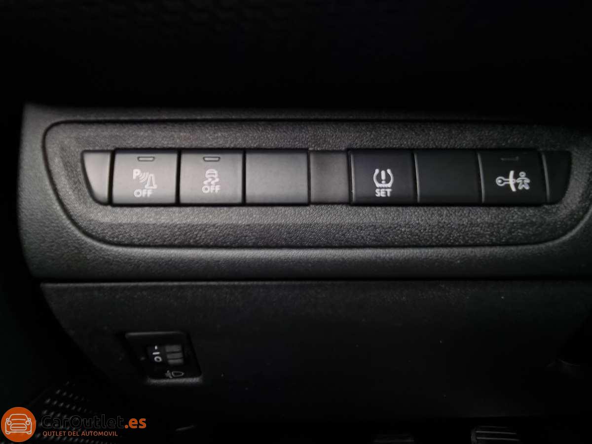 29 - Peugeot 2008 2015