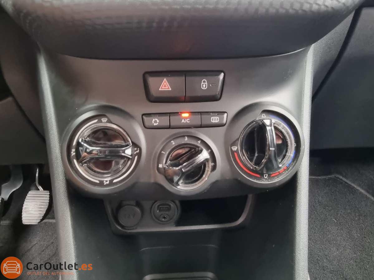 30 - Peugeot 2008 2015