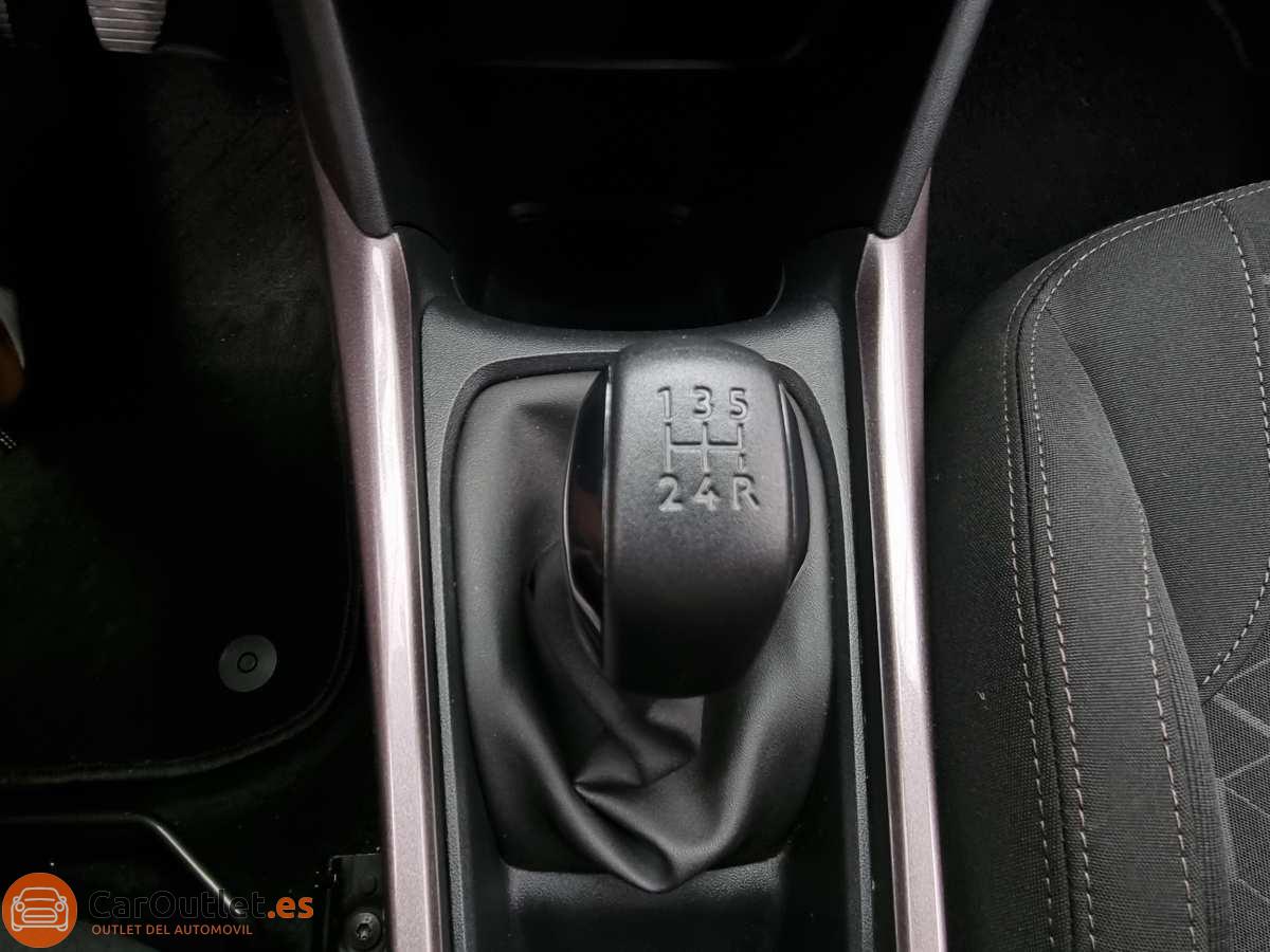 31 - Peugeot 2008 2015