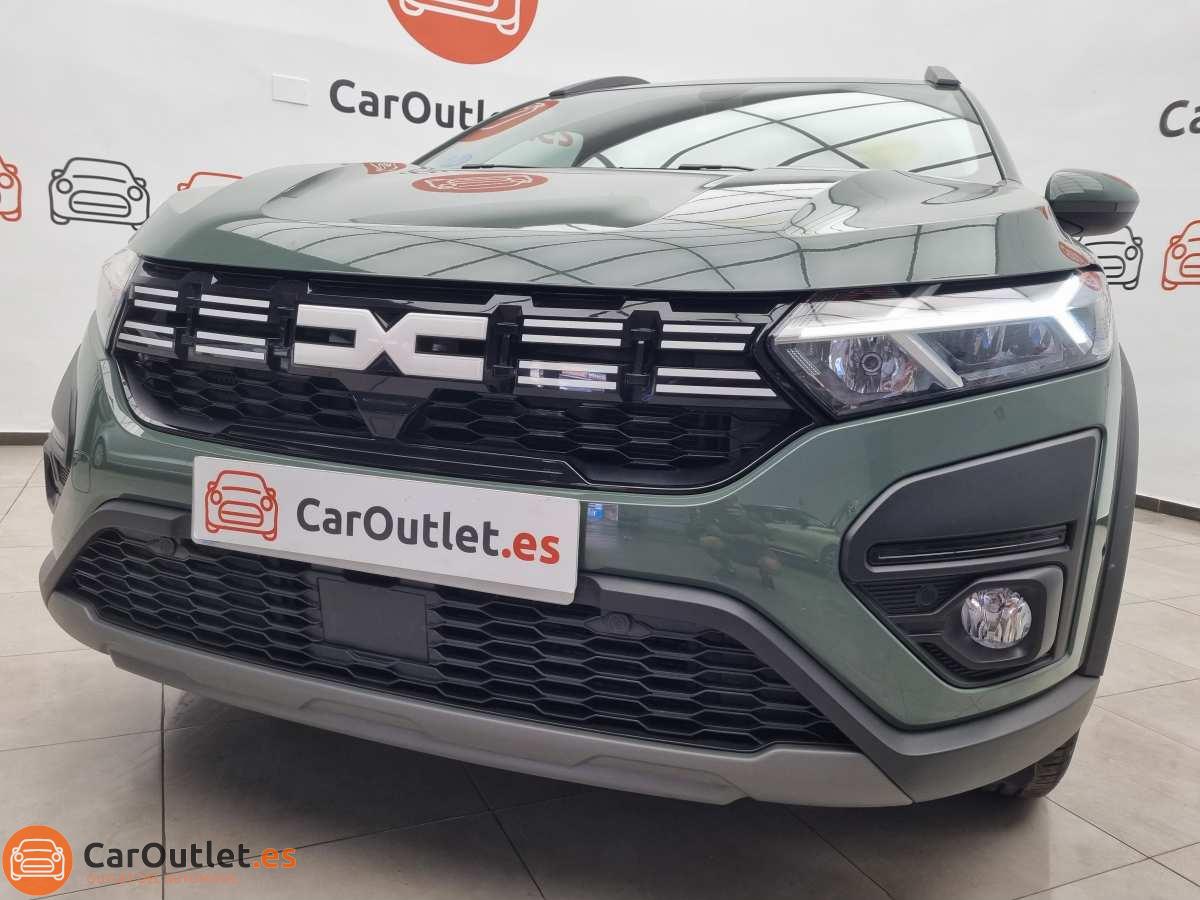 5 - Dacia Jogger 2023 - AUTO
