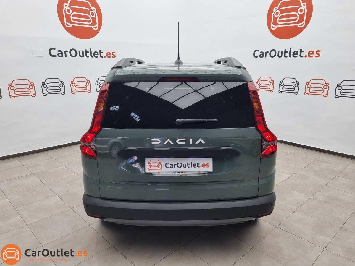 9 - Dacia Jogger 2023 - AUTO