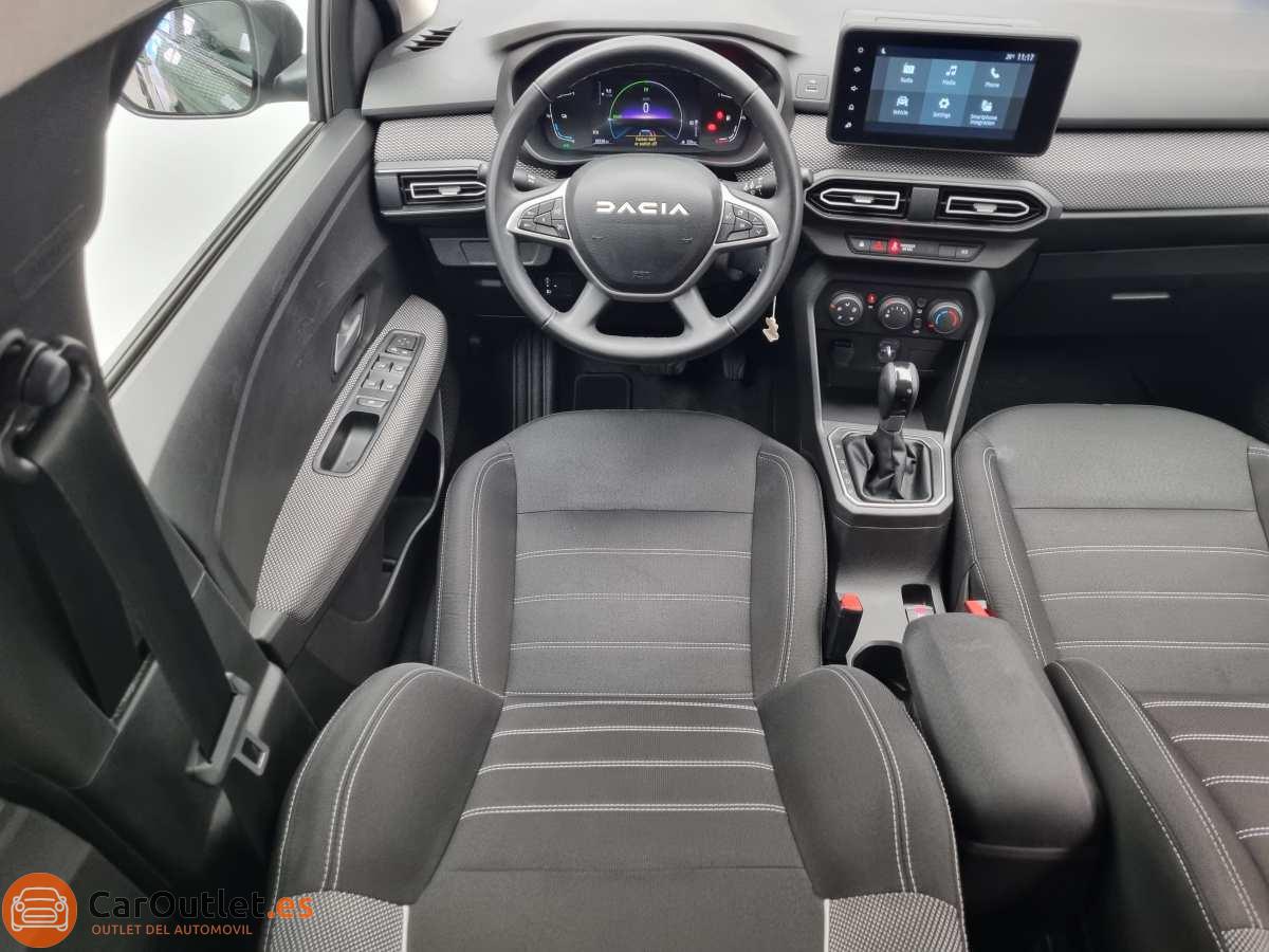 21 - Dacia Jogger 2023 - AUTO