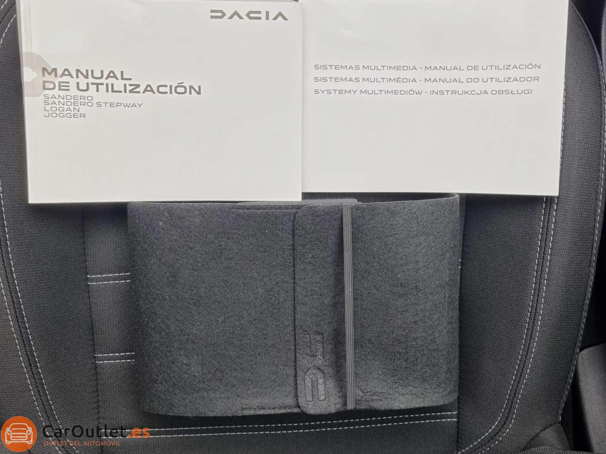 32 - Dacia Jogger 2023 - AUTO