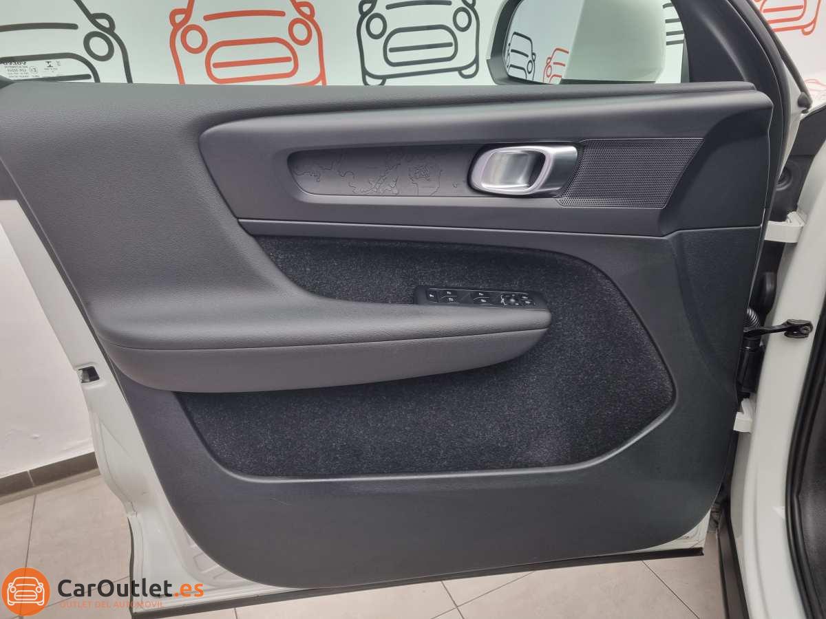 13 - Volvo XC40 2019 - AUTO