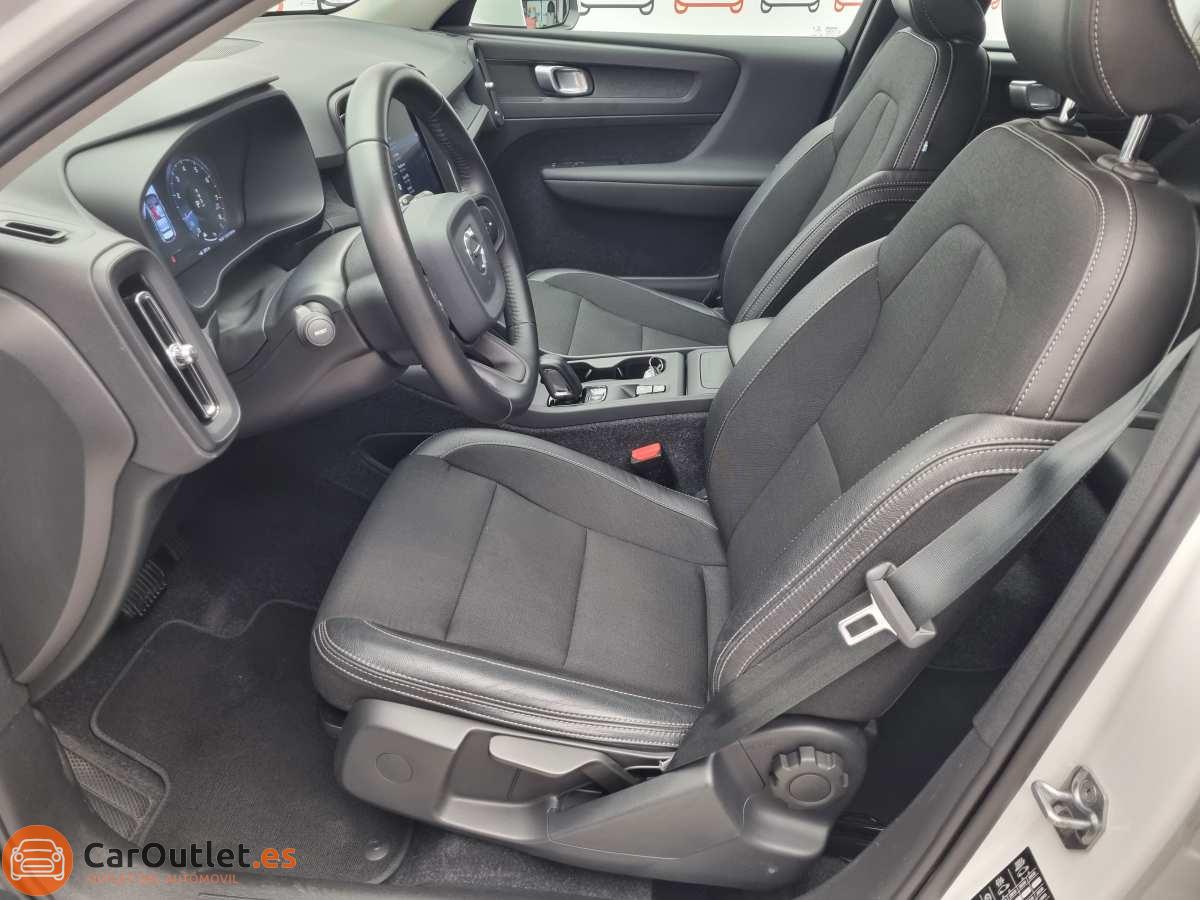 14 - Volvo XC40 2019 - AUTO