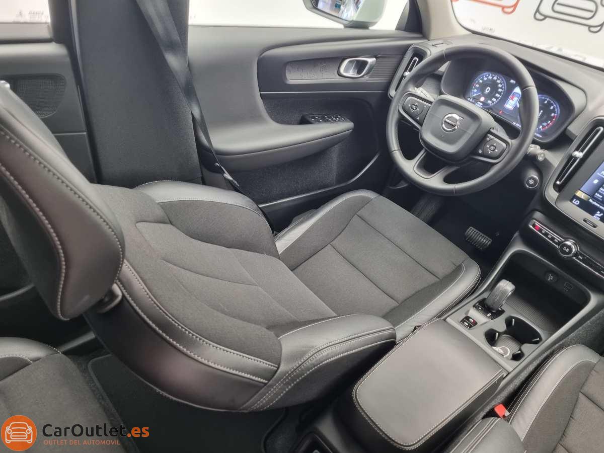 17 - Volvo XC40 2019 - AUTO