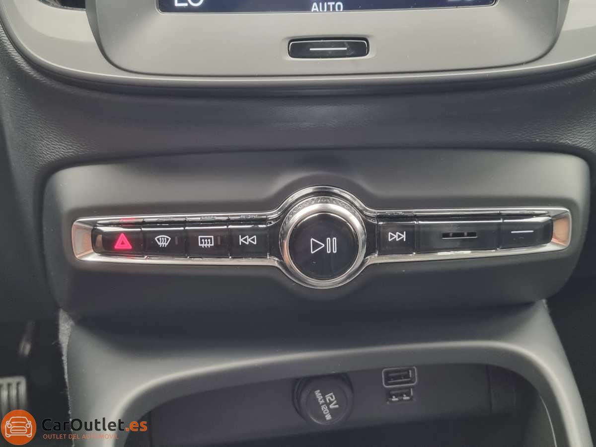 30 - Volvo XC40 2019 - AUTO