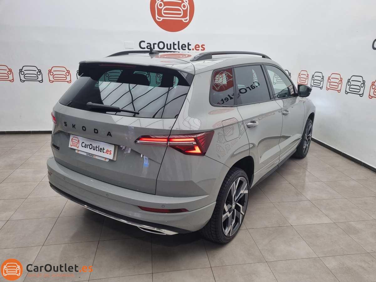 9 - Skoda KAROQ 2024 - AUTO