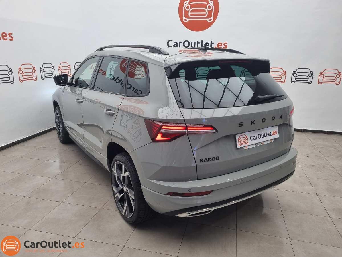 11 - Skoda KAROQ 2024 - AUTO