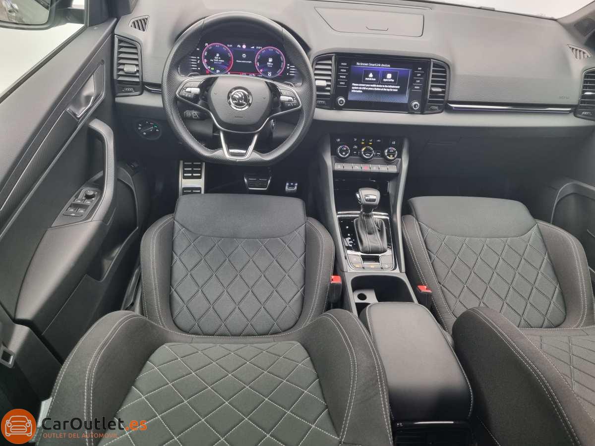 21 - Skoda KAROQ 2024 - AUTO