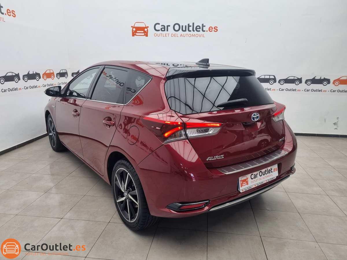 8 - Toyota Auris 2018 - AUTO