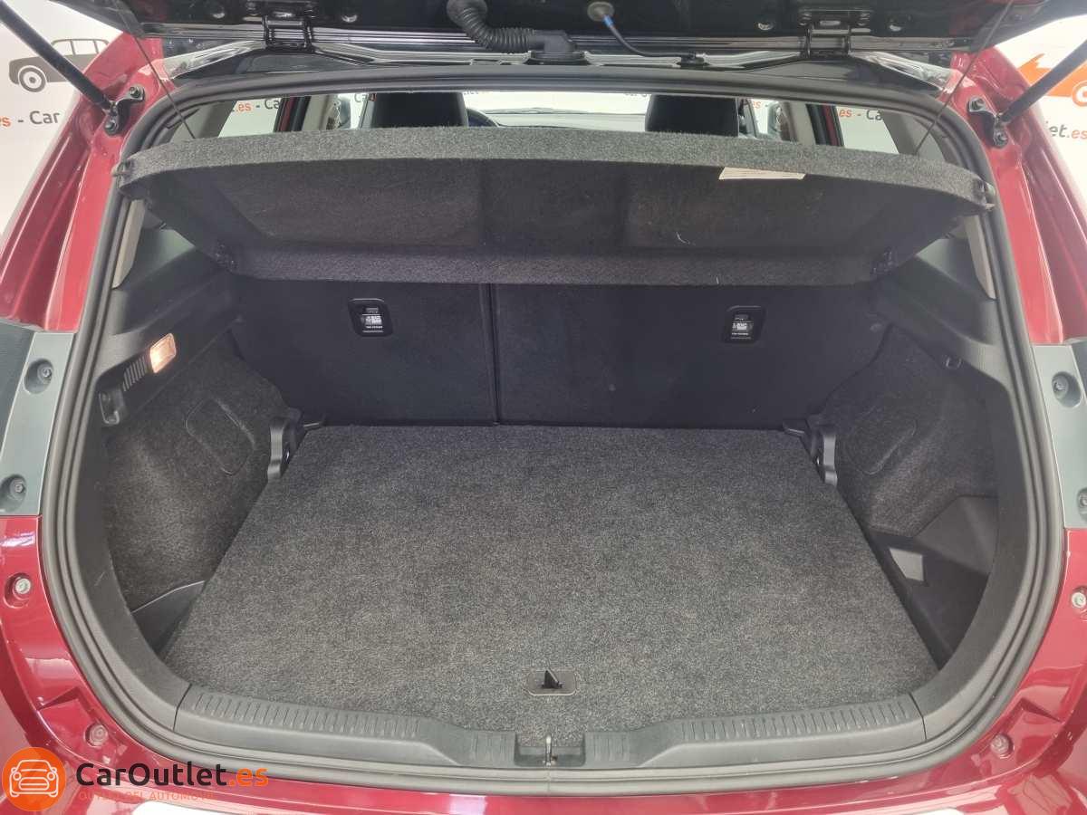 11 - Toyota Auris 2018 - AUTO