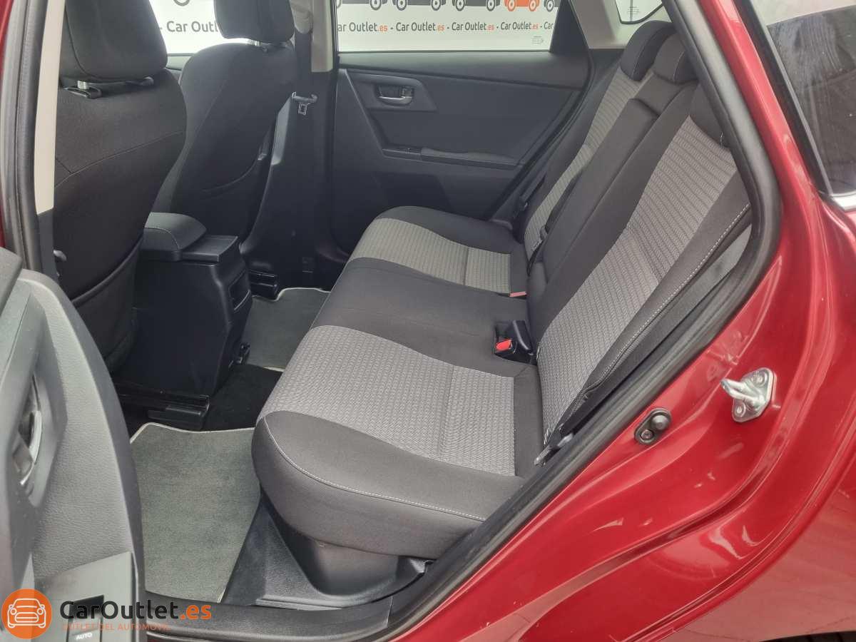 12 - Toyota Auris 2018 - AUTO