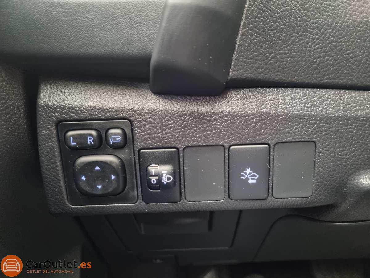 20 - Toyota Auris 2018 - AUTO