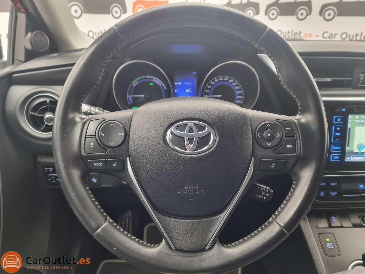 21 - Toyota Auris 2018 - AUTO