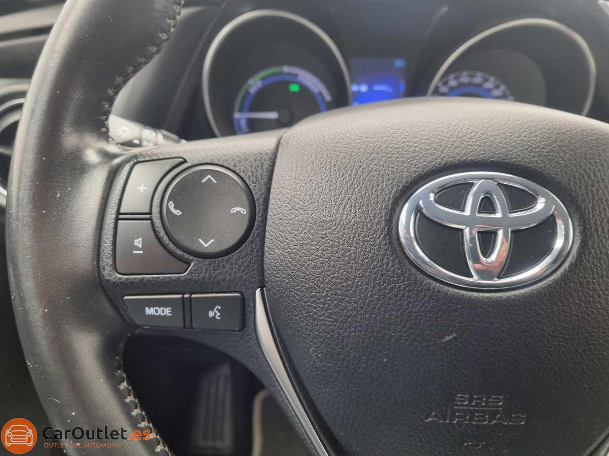22 - Toyota Auris 2018 - AUTO