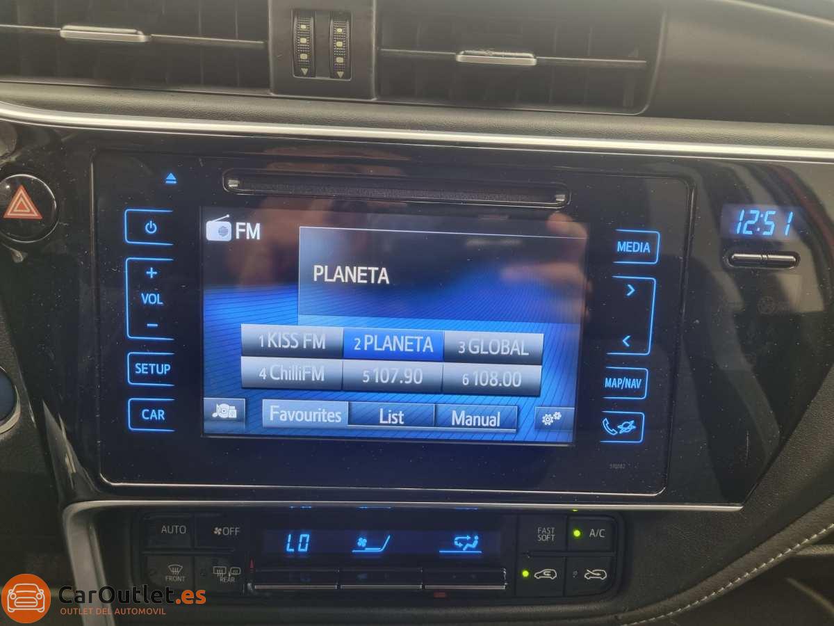 29 - Toyota Auris 2018 - AUTO