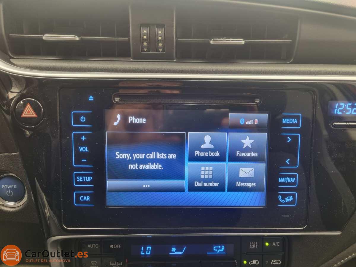 30 - Toyota Auris 2018 - AUTO
