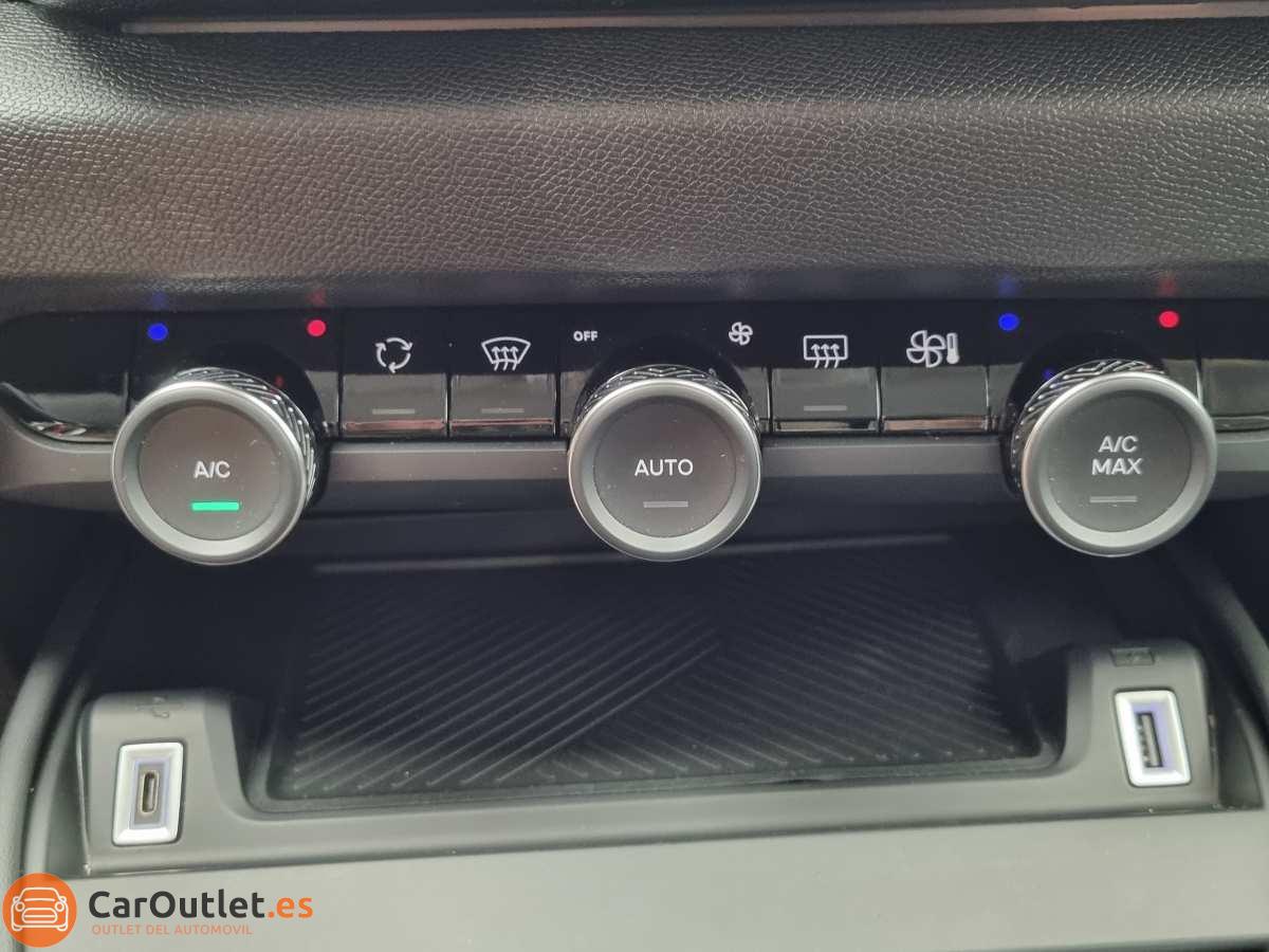 33 - Citroen C4 2022