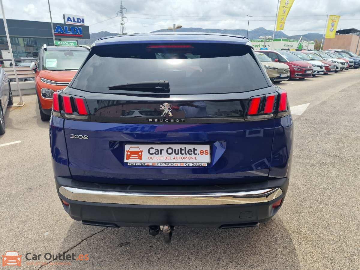 7 - Peugeot 3008 2019 - AUTO