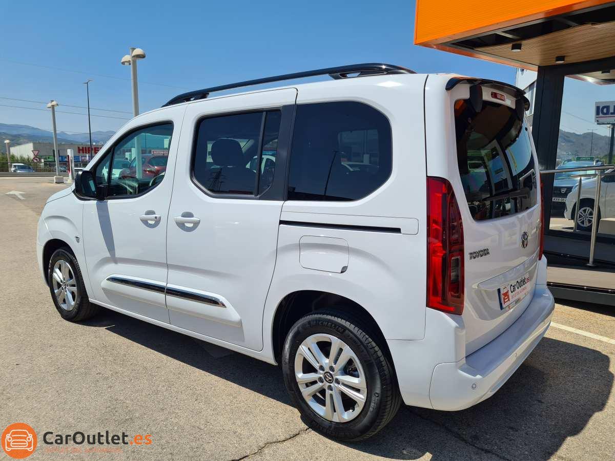 7 - Toyota ProAce 2023 - AUTO