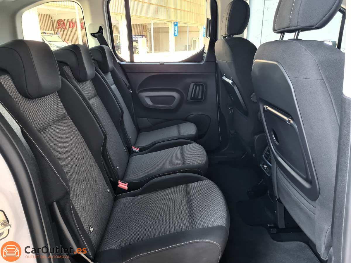 13 - Toyota ProAce 2023 - AUTO