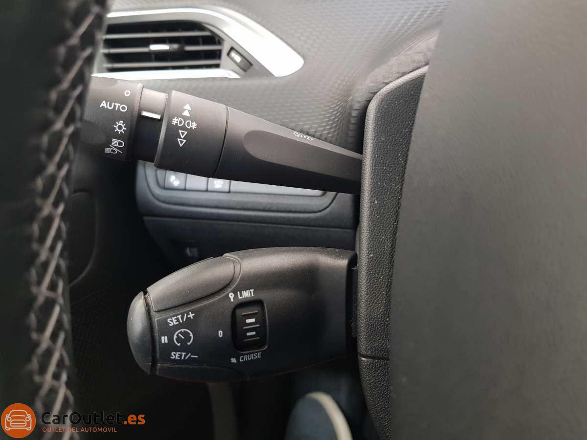 17 - Peugeot 2008 2016 - AUTO