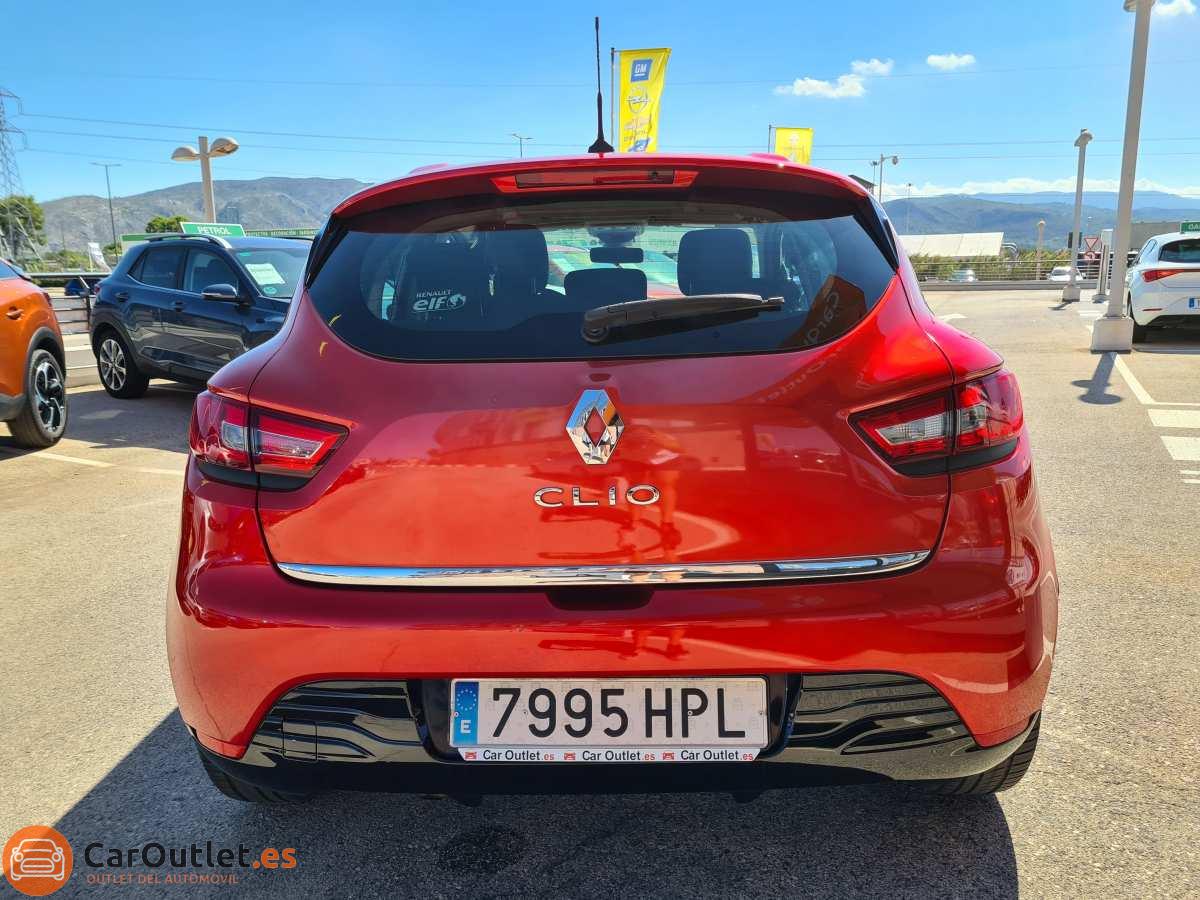 8 - Renault Clio 2013