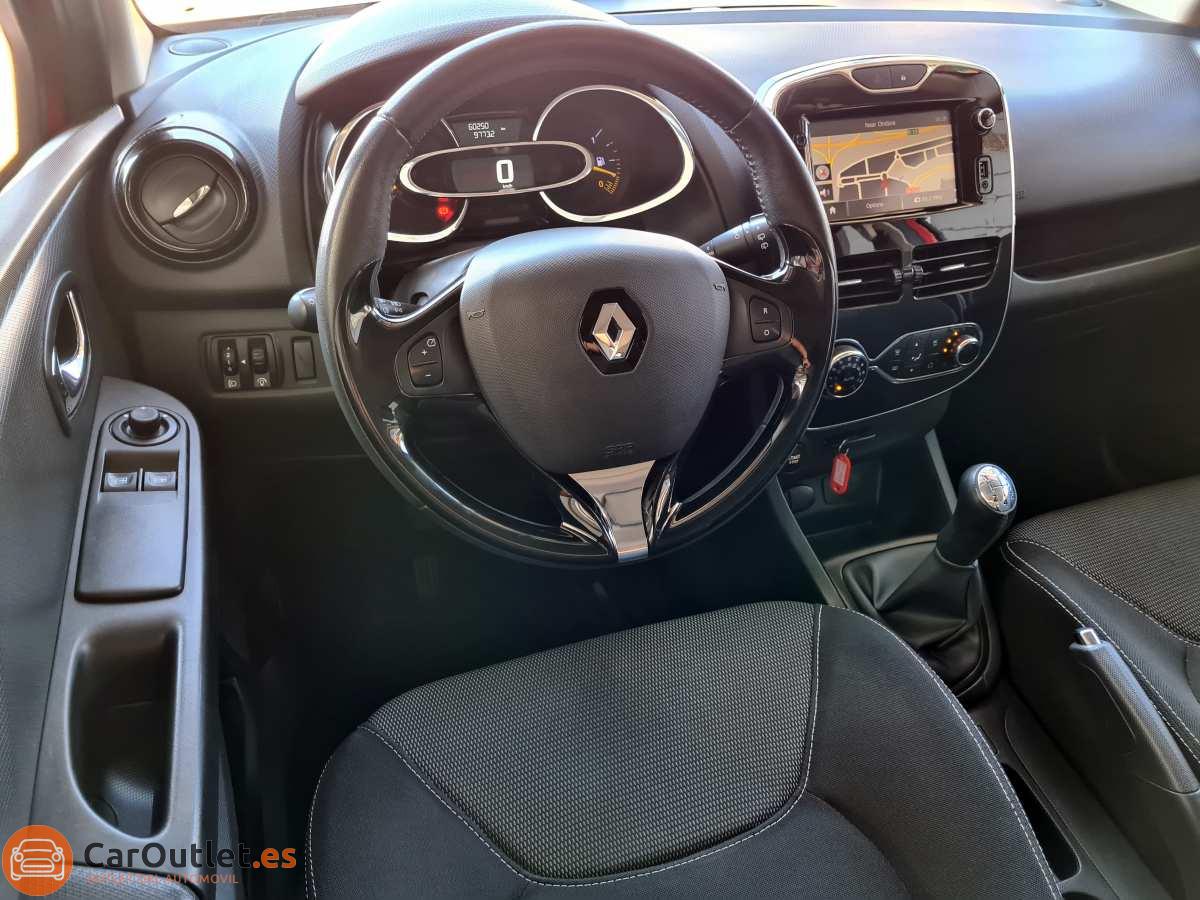 16 - Renault Clio 2013