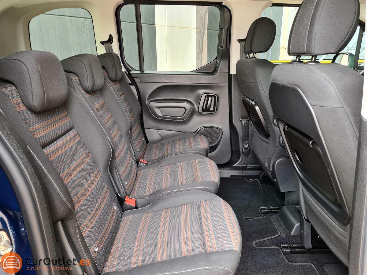 14 - Opel Combo 2021