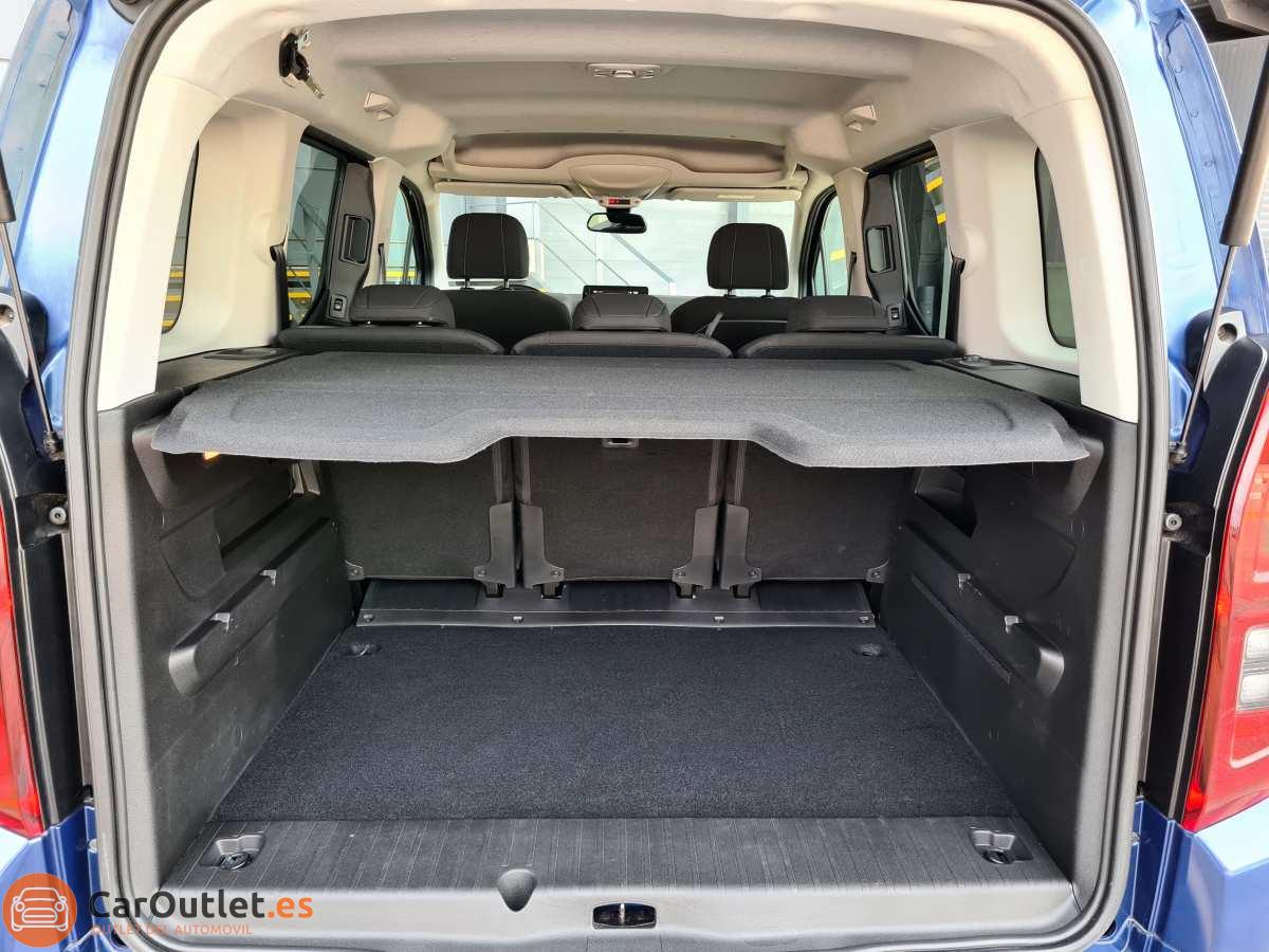 29 - Opel Combo 2021