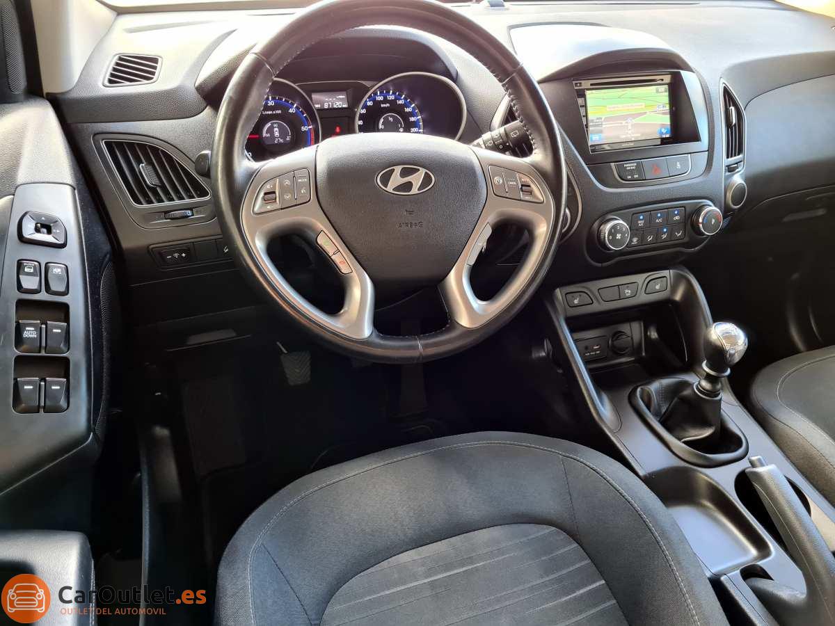 13 - Hyundai ix35 2014