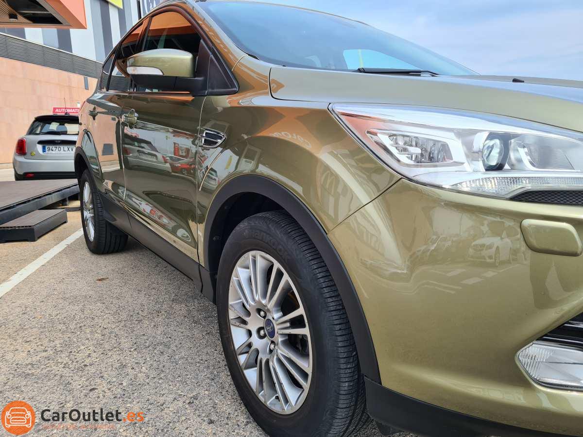 5 - Ford Kuga 2014