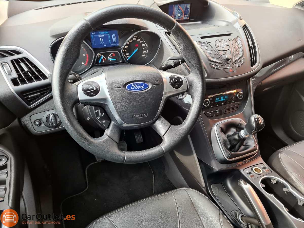 14 - Ford Kuga 2014