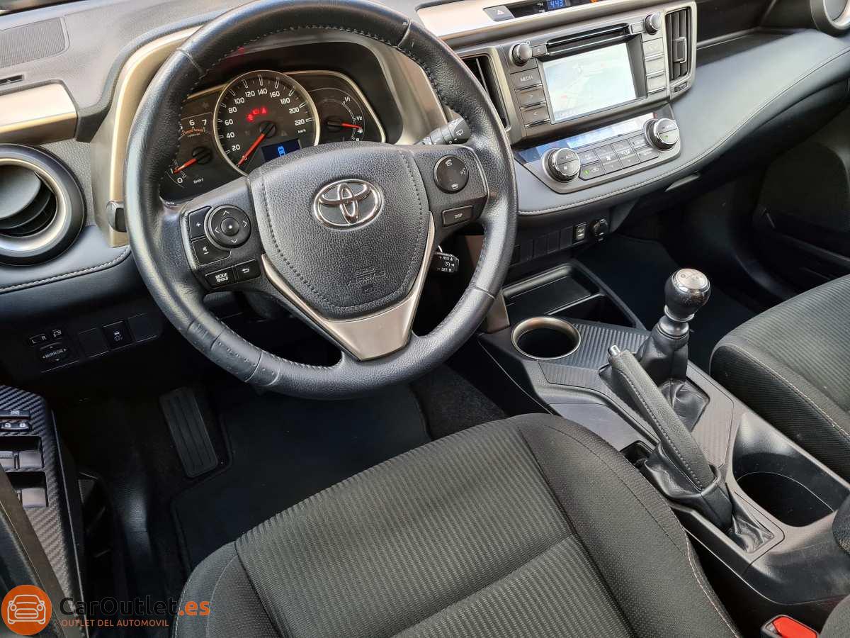 15 - Toyota RAV4 2015