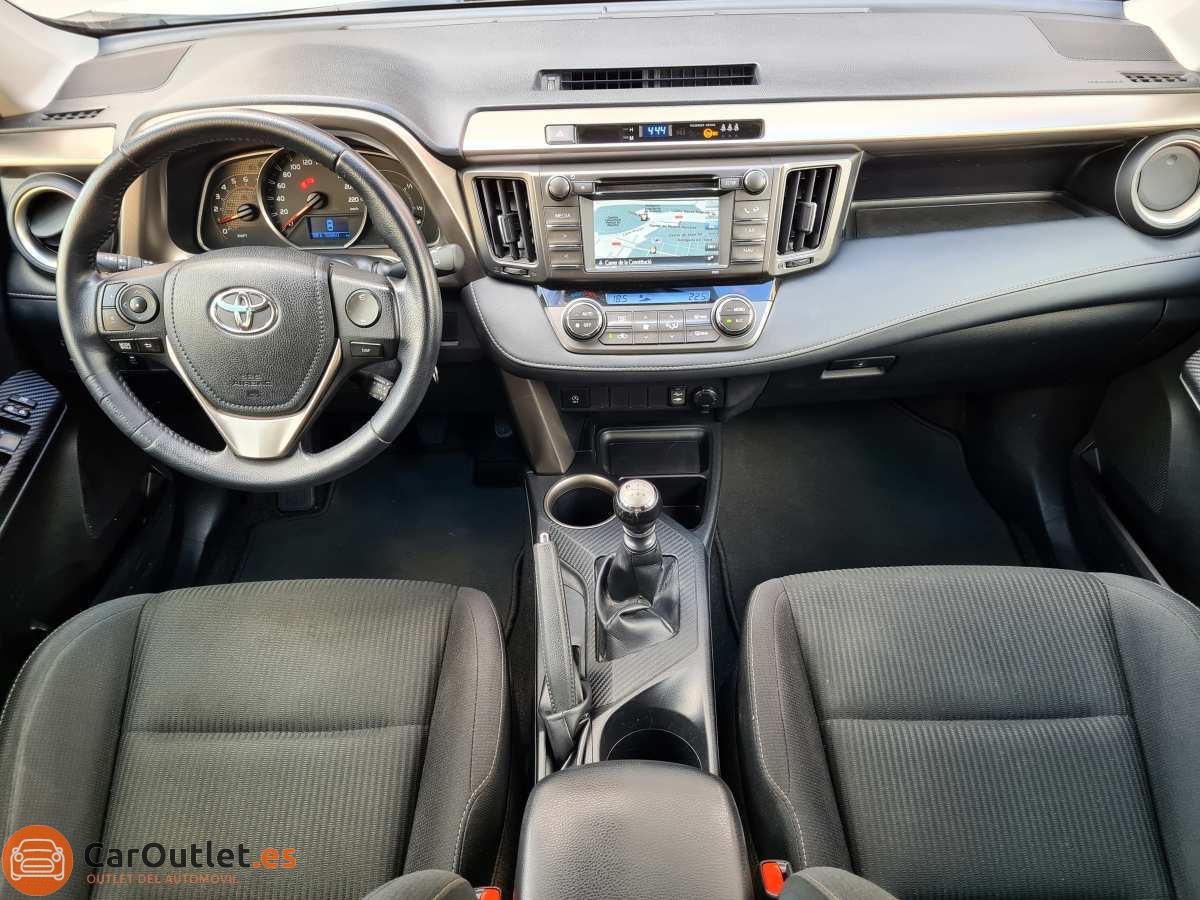 16 - Toyota RAV4 2015