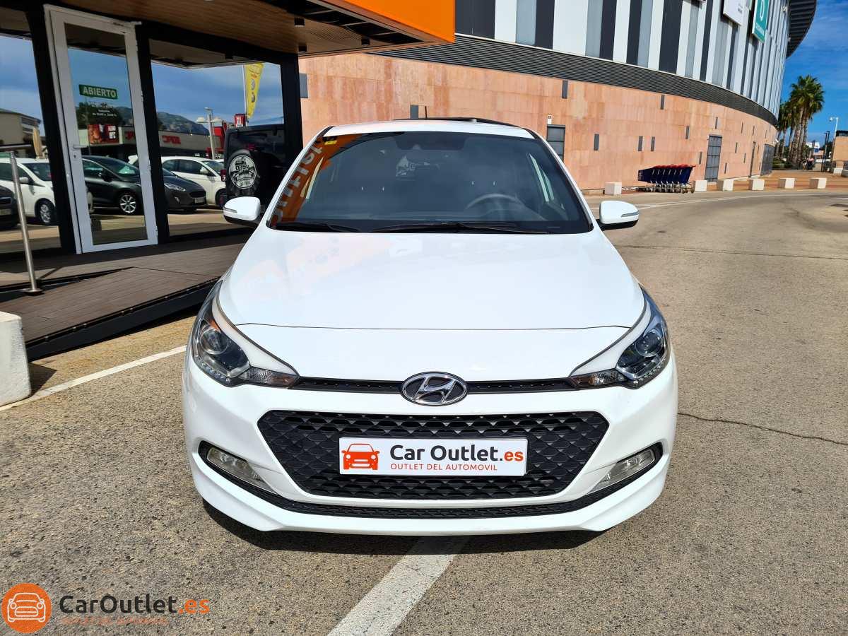 1 - Hyundai i20 2016