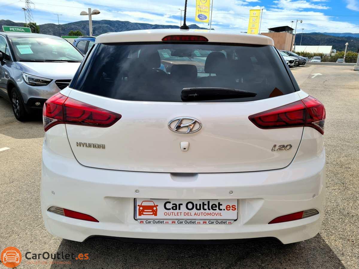 6 - Hyundai i20 2016