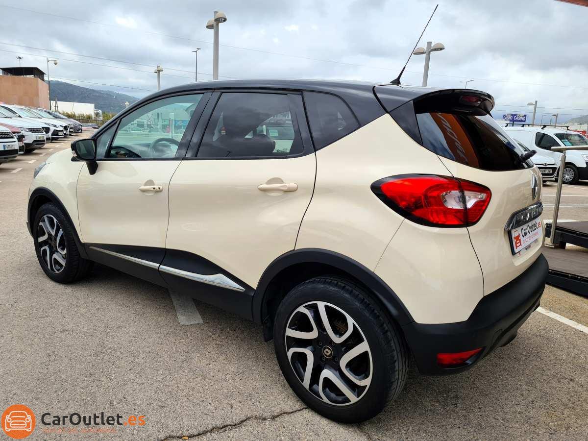 5 - Renault Captur 2016 - AUTO