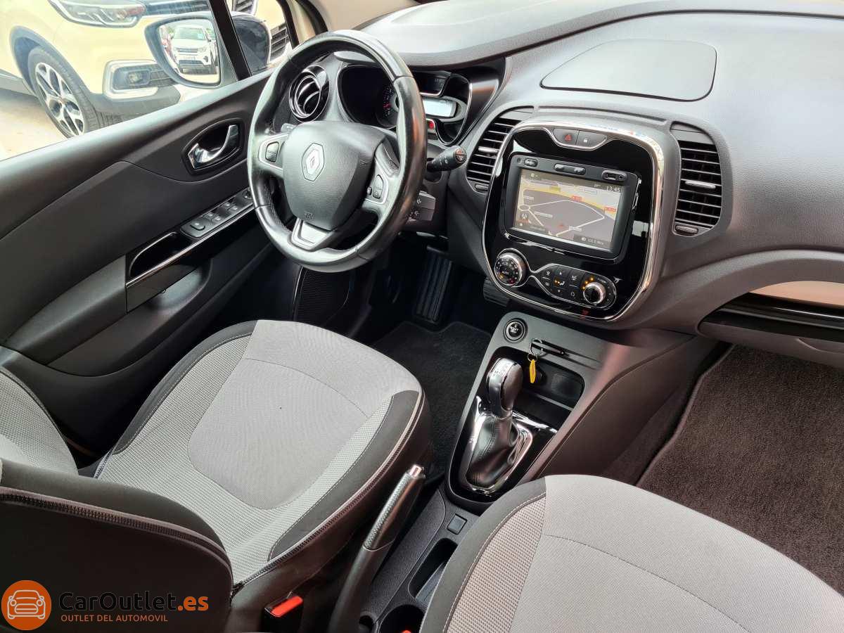 15 - Renault Captur 2016 - AUTO