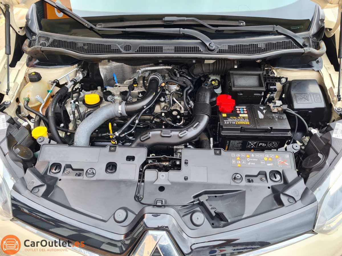 26 - Renault Captur 2016 - AUTO