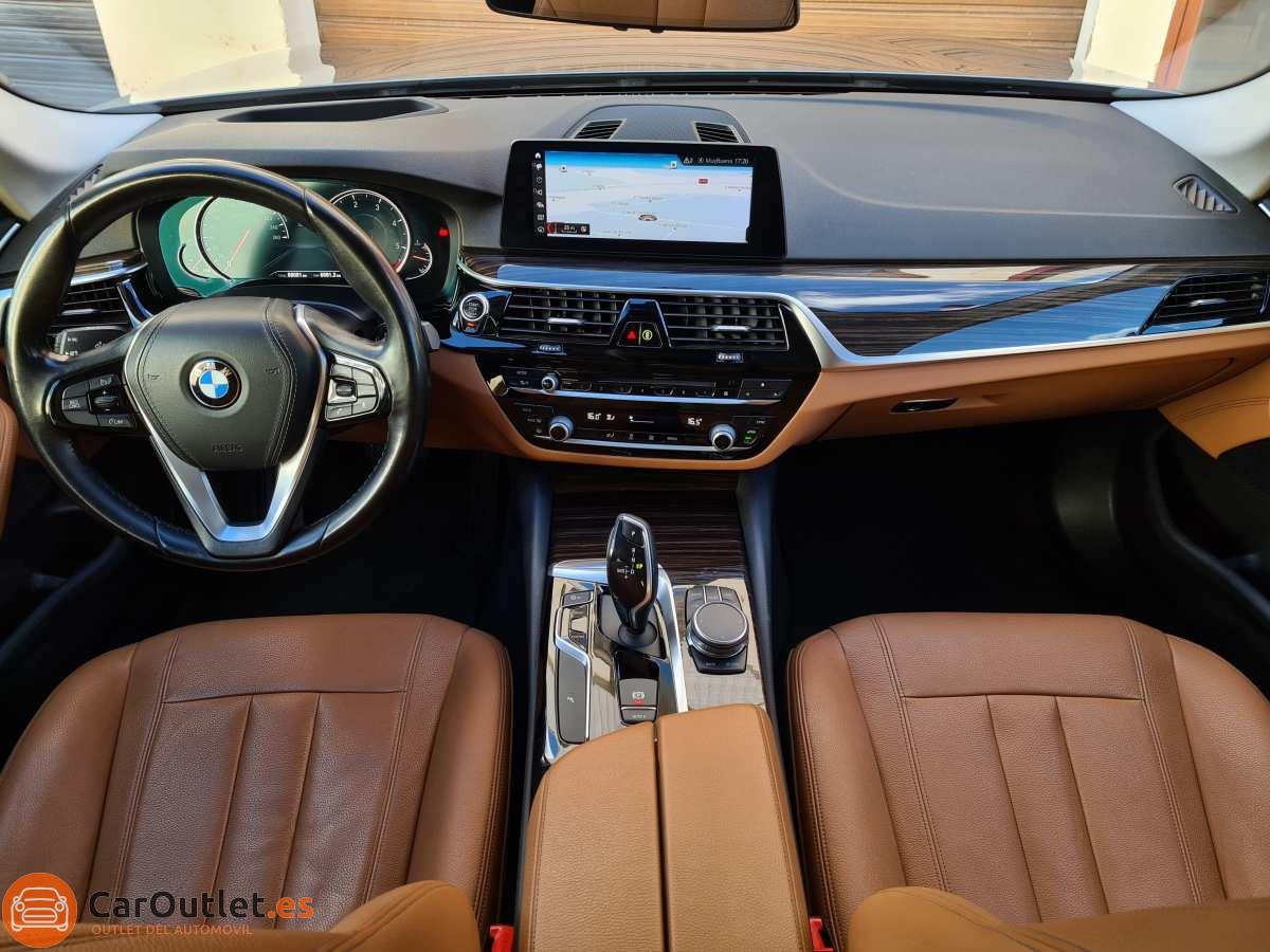 14 - BMW 520 2018 - AUTO