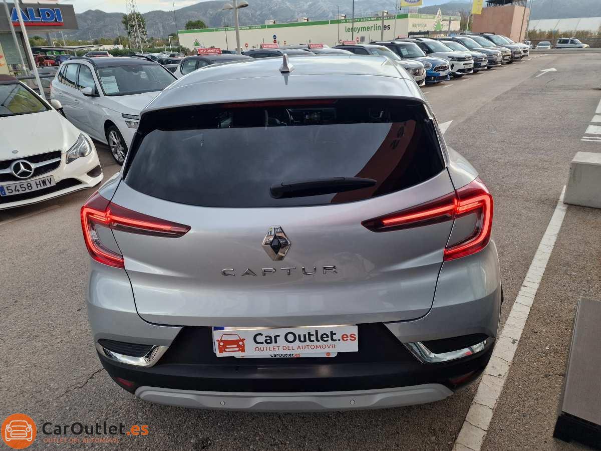 8 - Renault Captur 2022 - AUTO