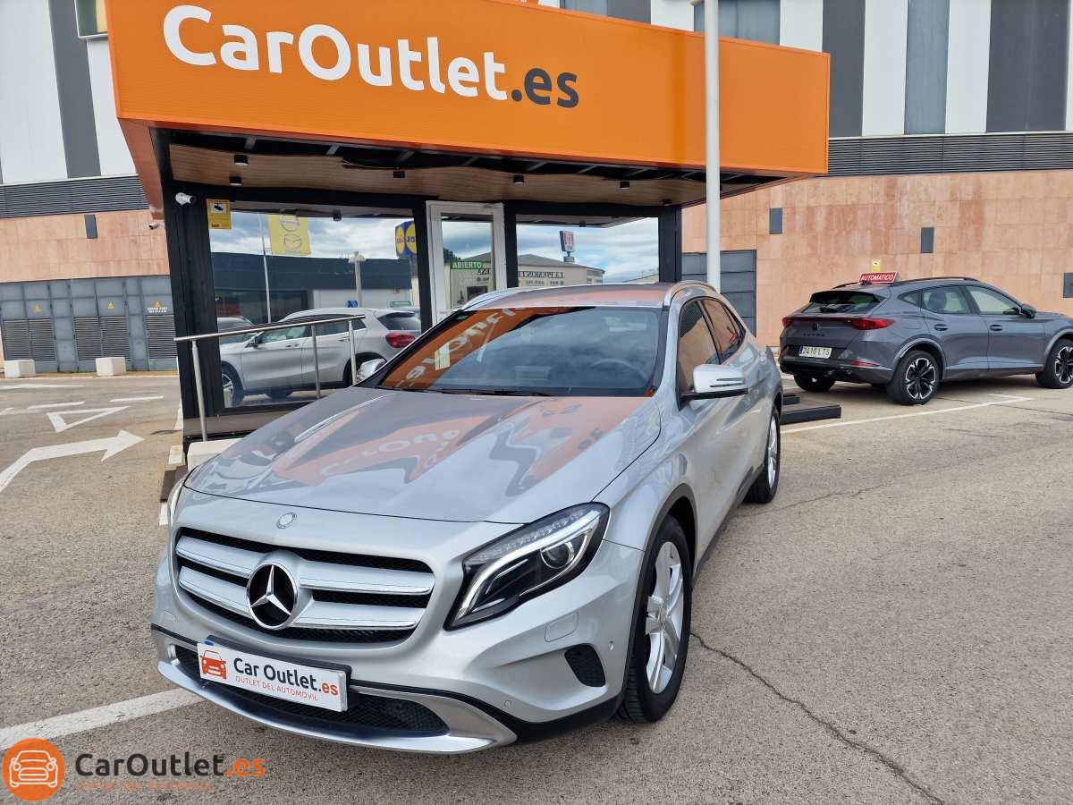 1 - Mercedes GLA Class 2017 - AUTO