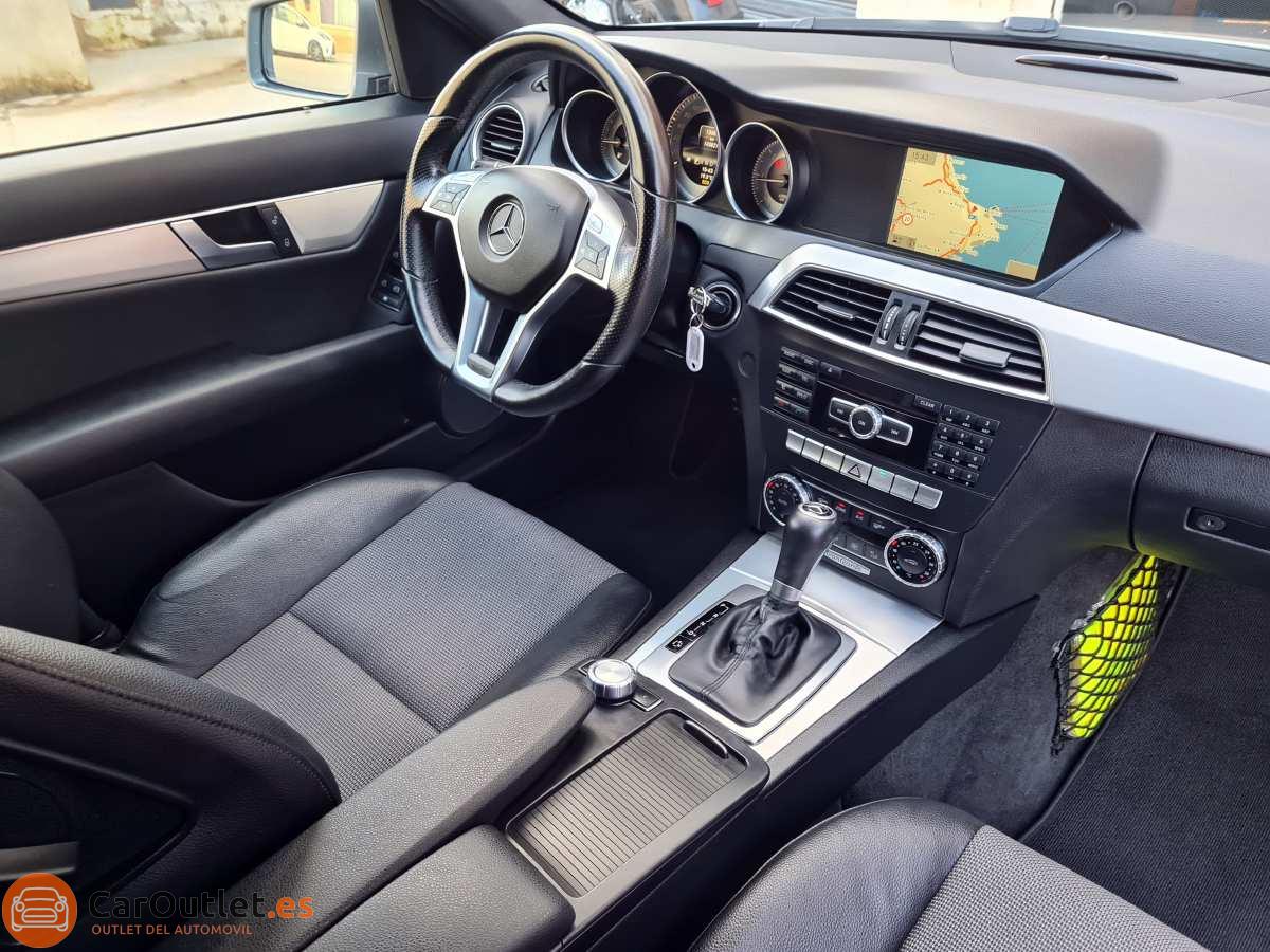 13 - Mercedes C Class 2013 - AUTO