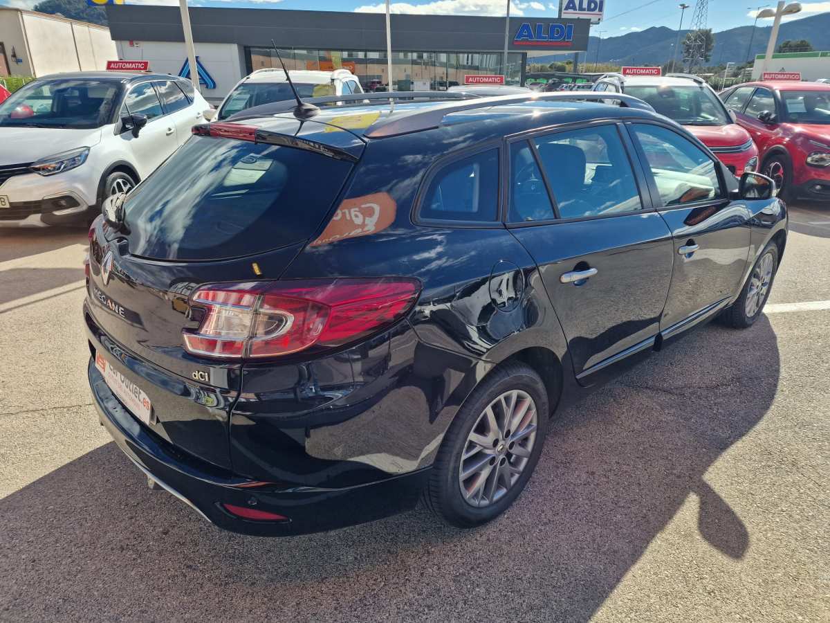 4 - Renault Megane 2014 - AUTO