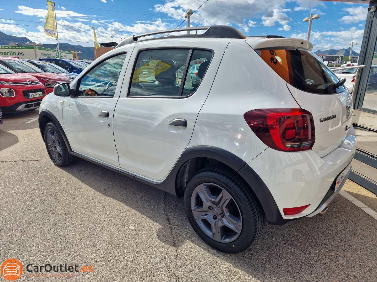 7 - Dacia Sandero Stepway 2017