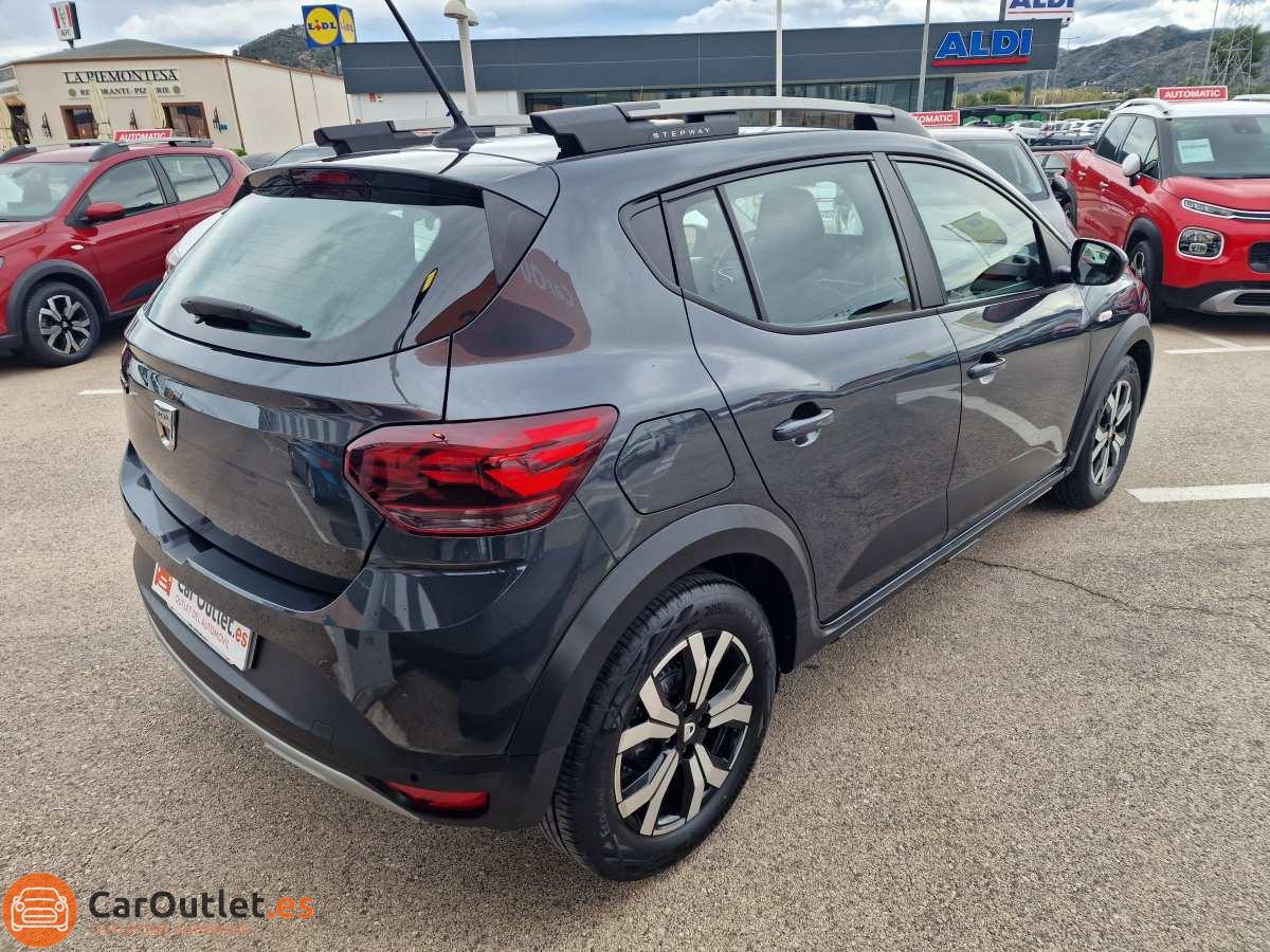 6 - Dacia Sandero Stepway 2021